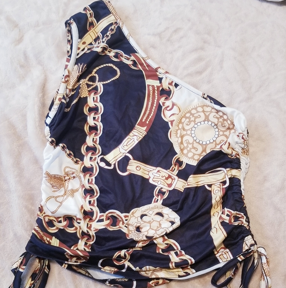 **SOLD** Off Shoulder Top size L (fits like M)